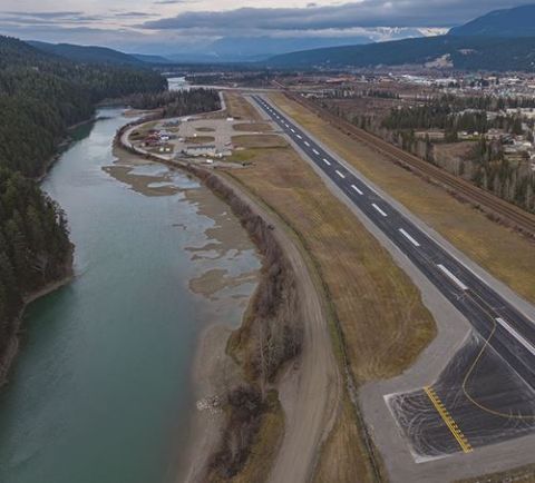 British Columbia Community Backs Runway Project to Keep Local Airport Operating