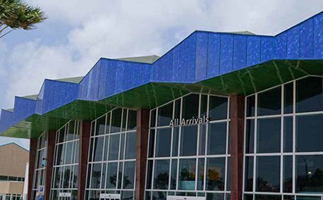 Queen Beatrix Int'l Adds a Touch of the Tropics to Terminal