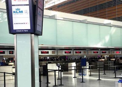San Francisco Int’l Installs Wayfinding Towers & Custom Self-Service Check-in Units