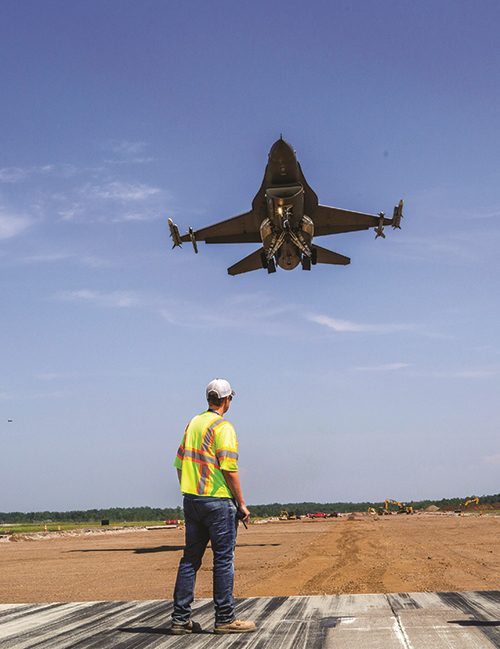 Duluth Int'l Reconstructs Main Runway