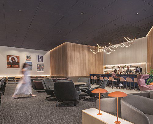 New Lounge at Dallas Fort Worth Int'l Offers Shower Suite and Gourmet Eats