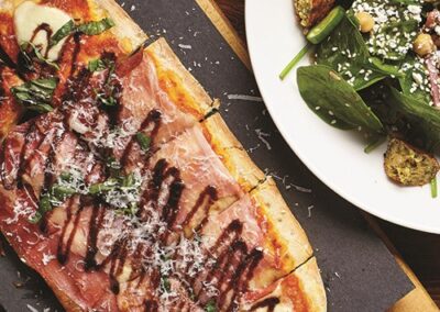 Toronto Pearson Int’l Developing Uber Eats Option for In-Airport Pickups