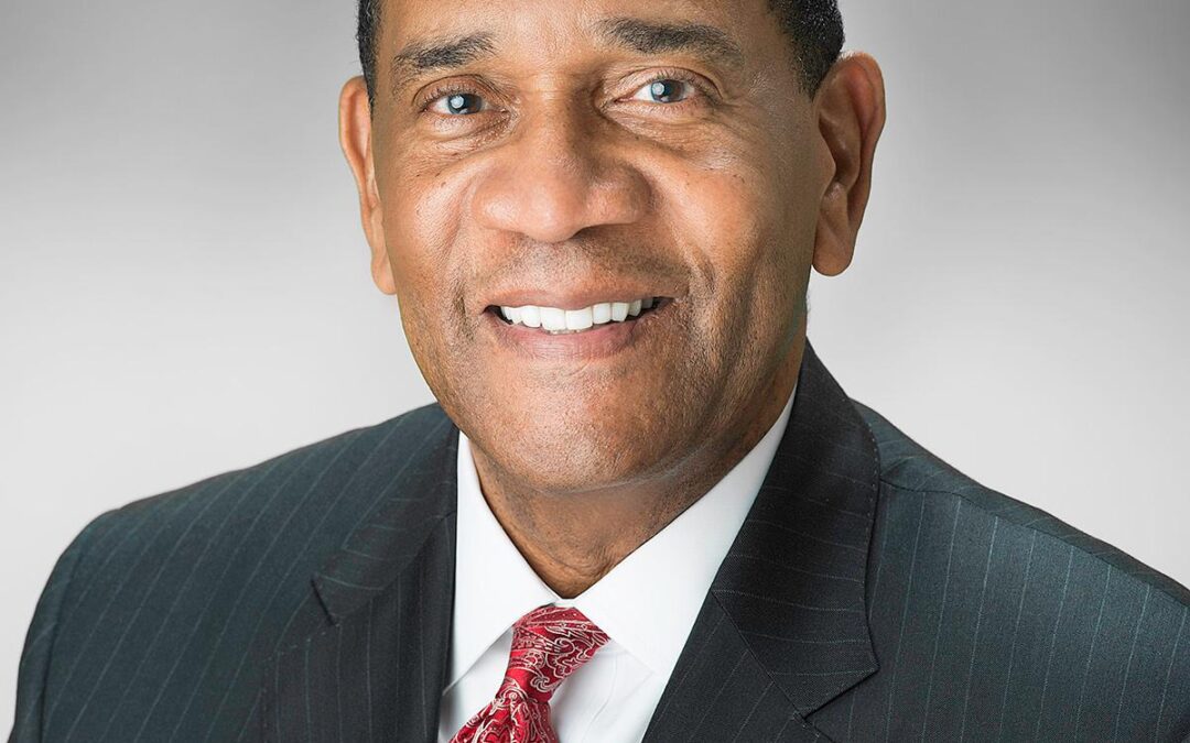 Airports Authority Executive Vice President  and Chief Revenue Officer Jerome L. Davis Announces Retirement